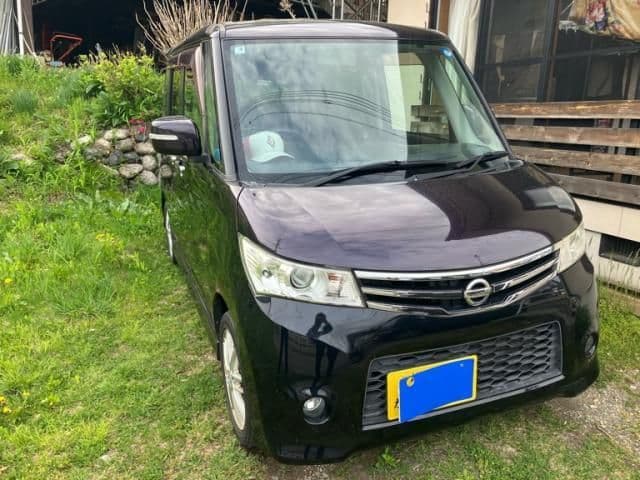 NISSAN