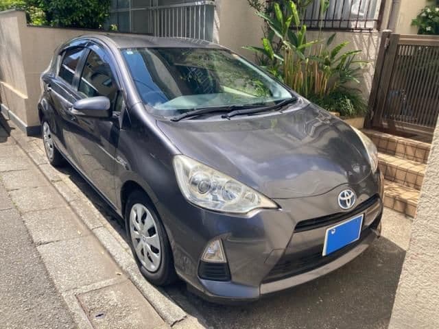 Car image 1