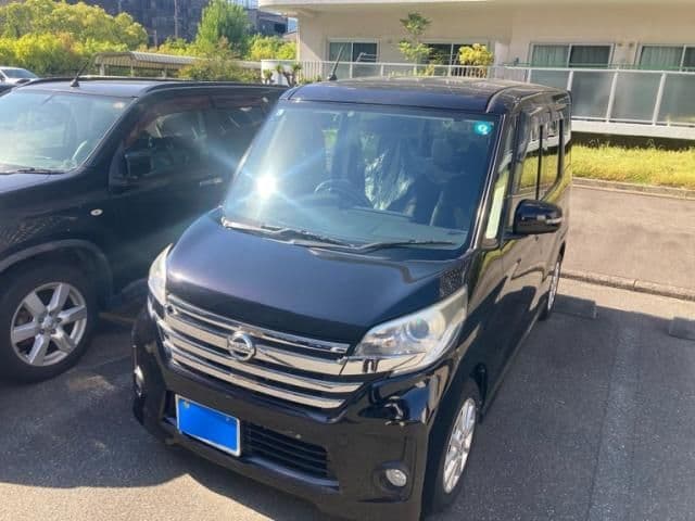 NISSAN