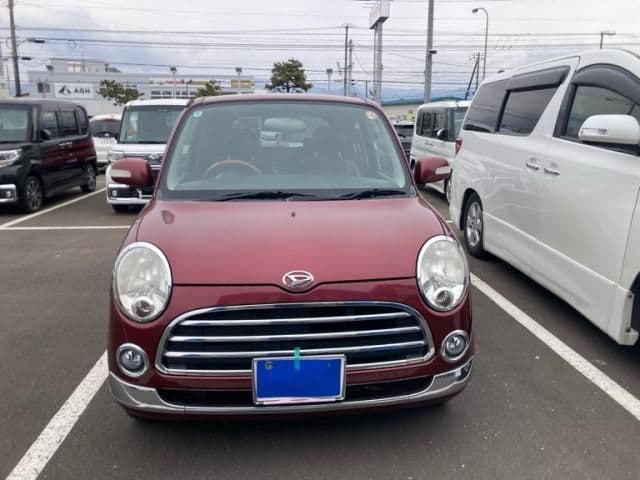 Car image 1