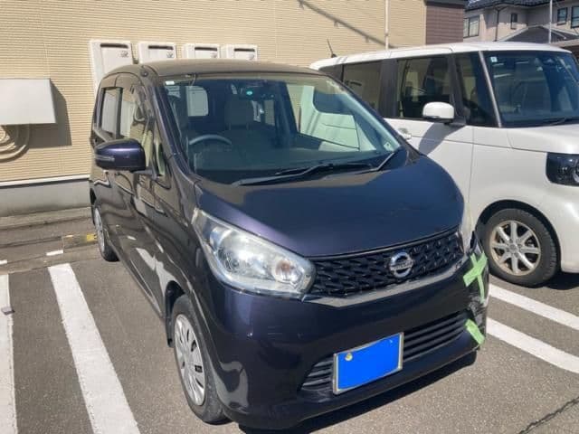 NISSAN