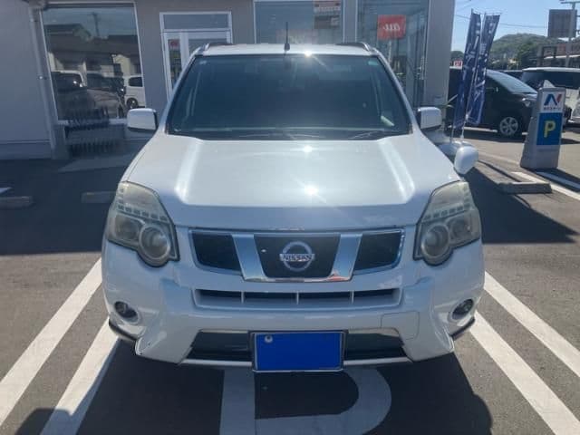 NISSAN