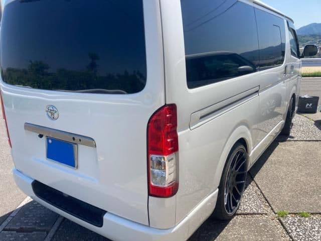 Car thumbnail 4