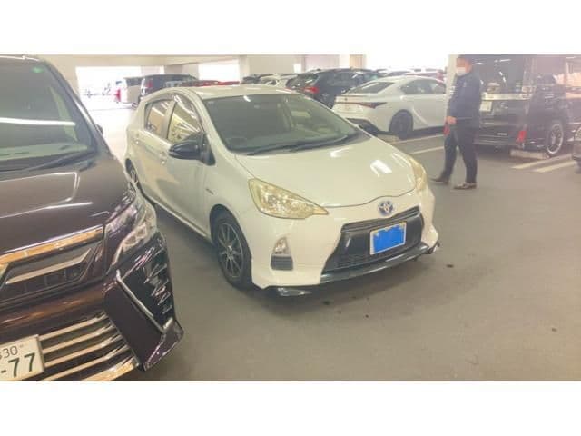 Car image 1