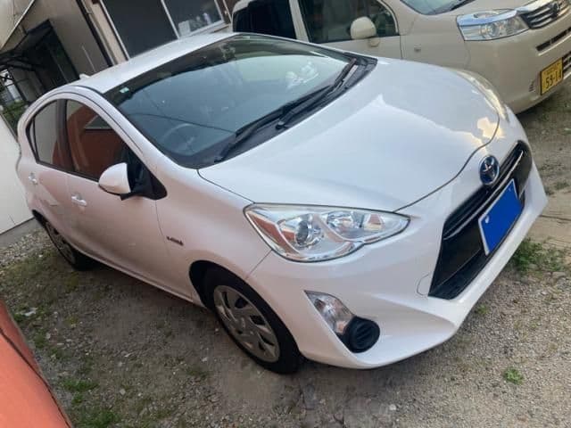 Car image 1