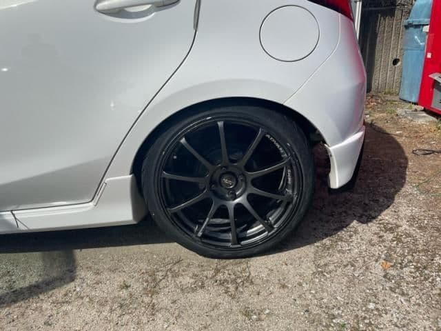 Car thumbnail 4