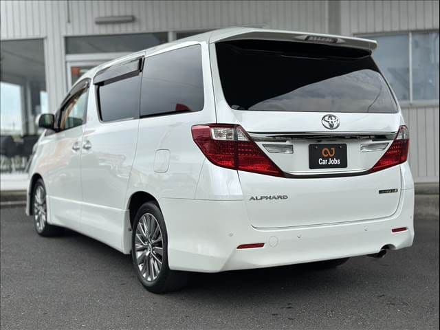 Car thumbnail 4