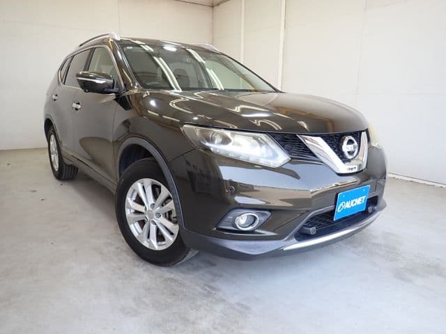 NISSAN