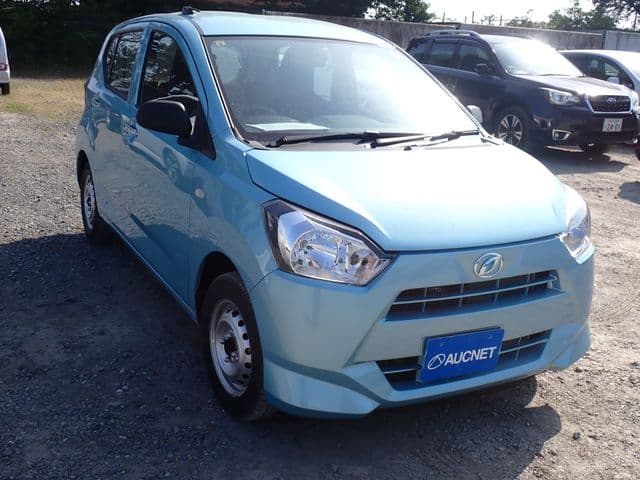 Car thumbnail 4