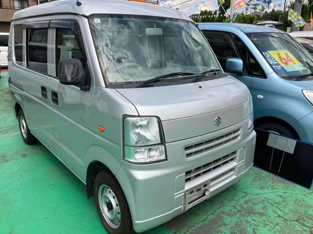 SUZUKI