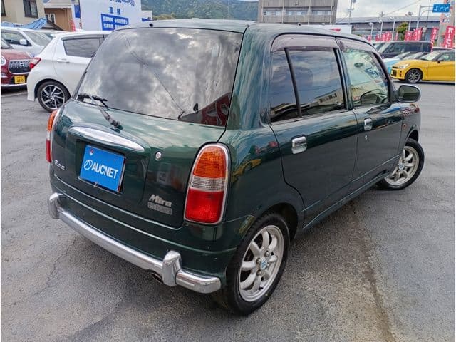 Car thumbnail 4