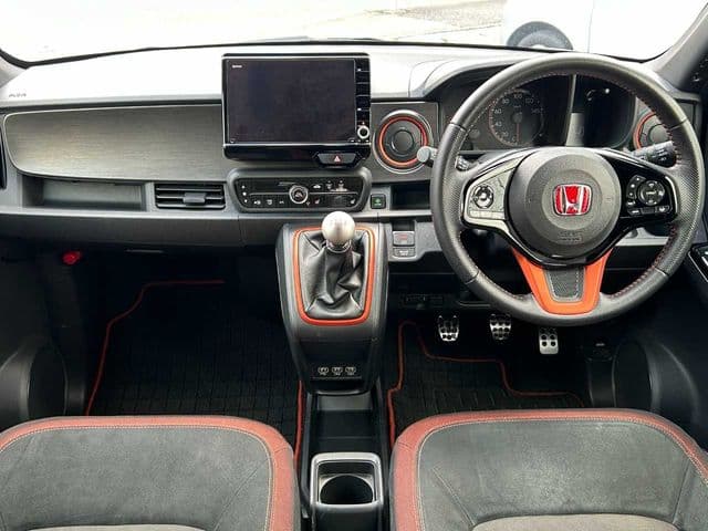 Car thumbnail 4