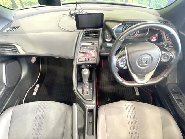 Car thumbnail 2