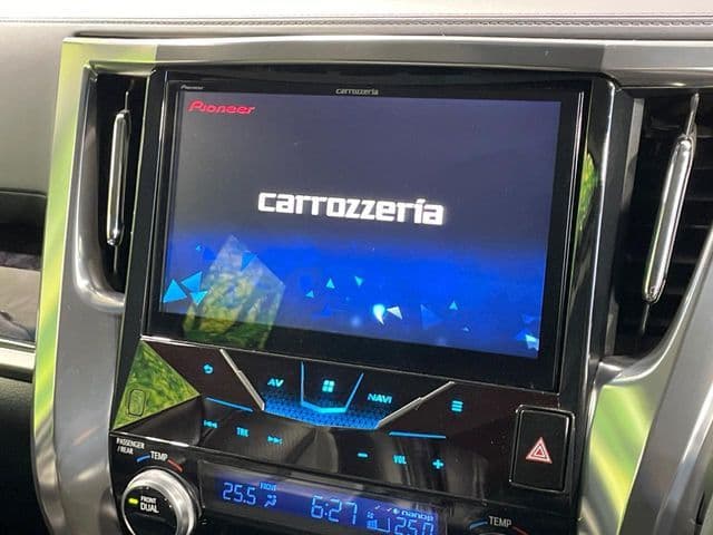 Car thumbnail 3