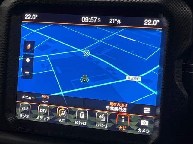 Car thumbnail 4