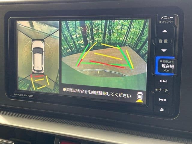 Car thumbnail 4