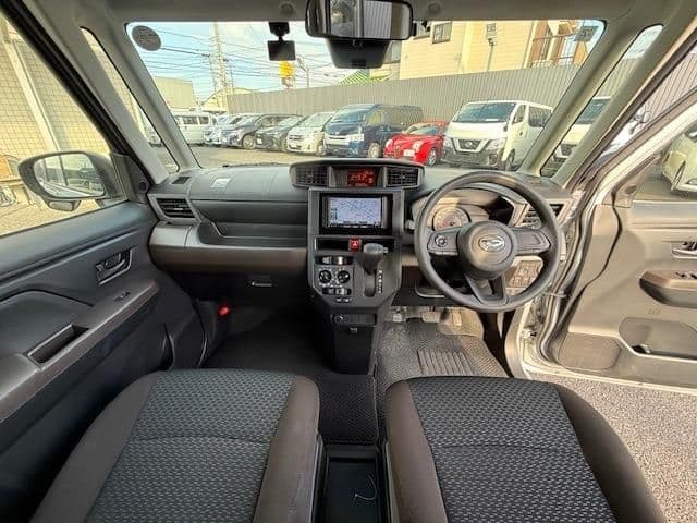 Car thumbnail 3
