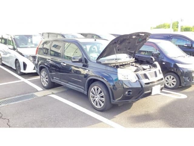NISSAN