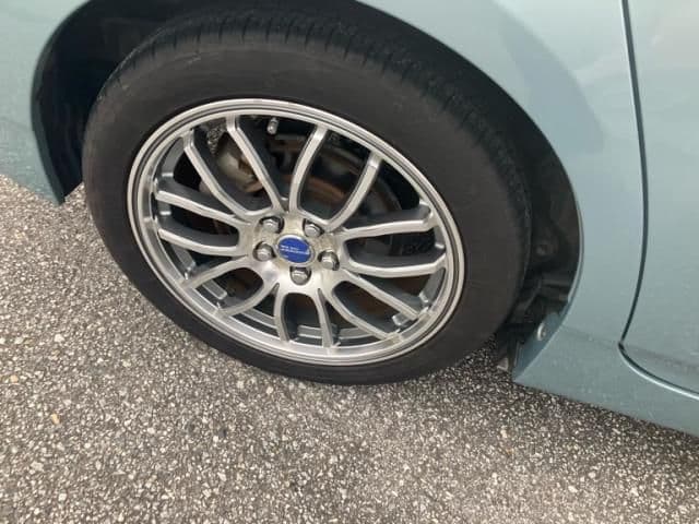 Car thumbnail 3