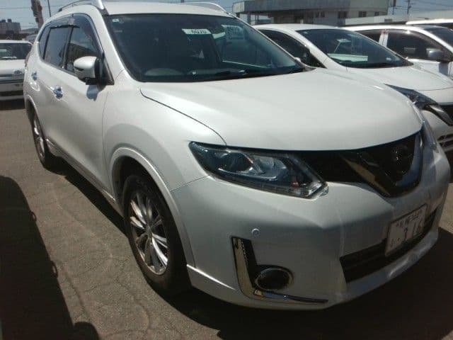 NISSAN