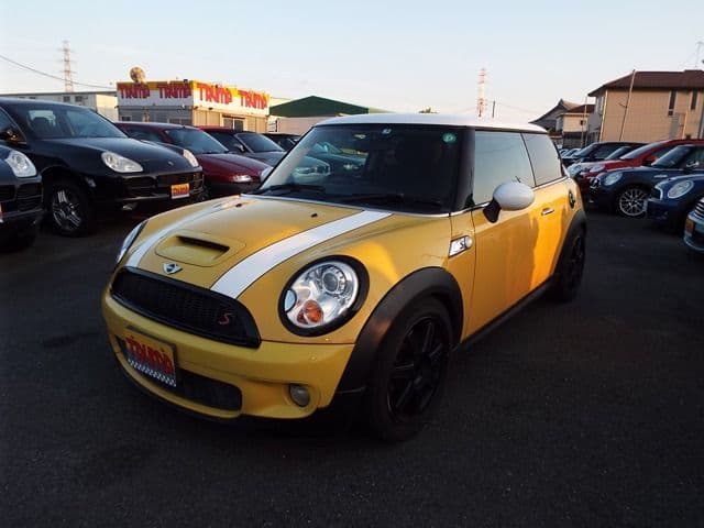 Car image 1