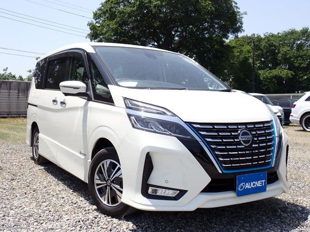 NISSAN