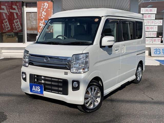 NISSAN