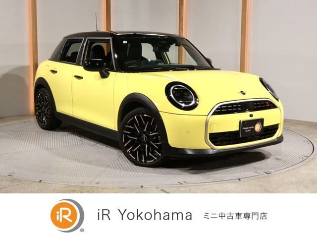 Car image 1