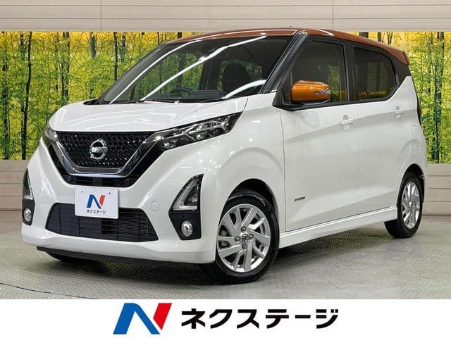 NISSAN