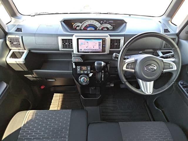 Car thumbnail 3