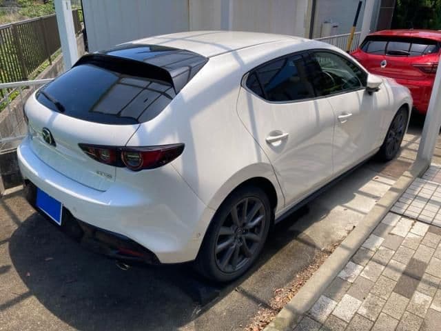 Car thumbnail 3