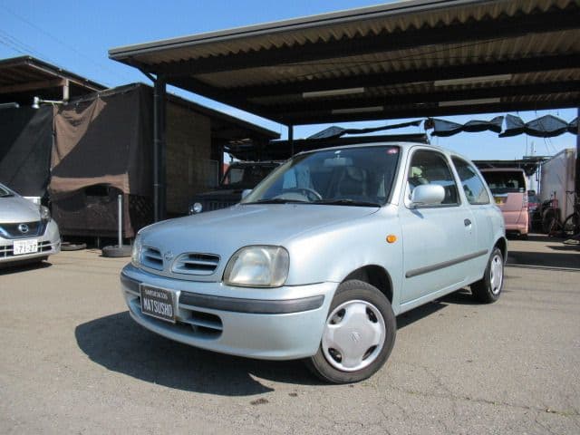 NISSAN