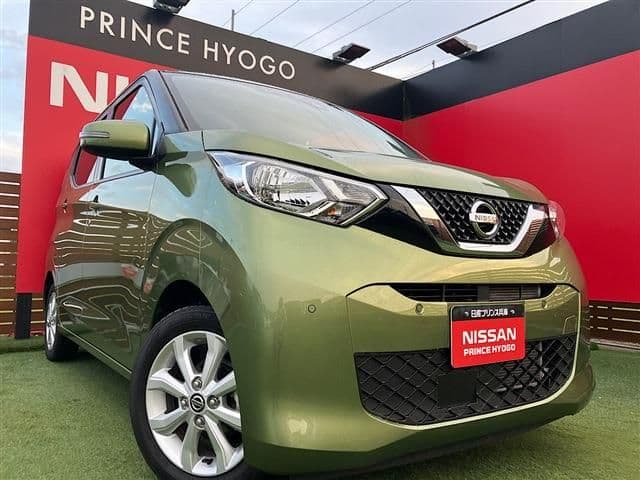NISSAN