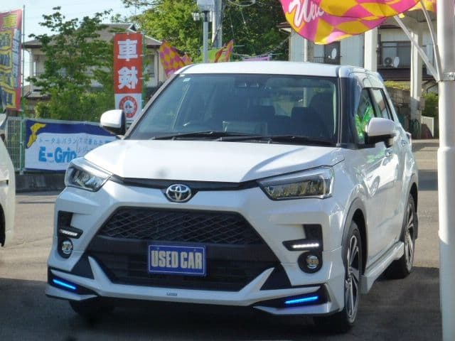 Car thumbnail 4