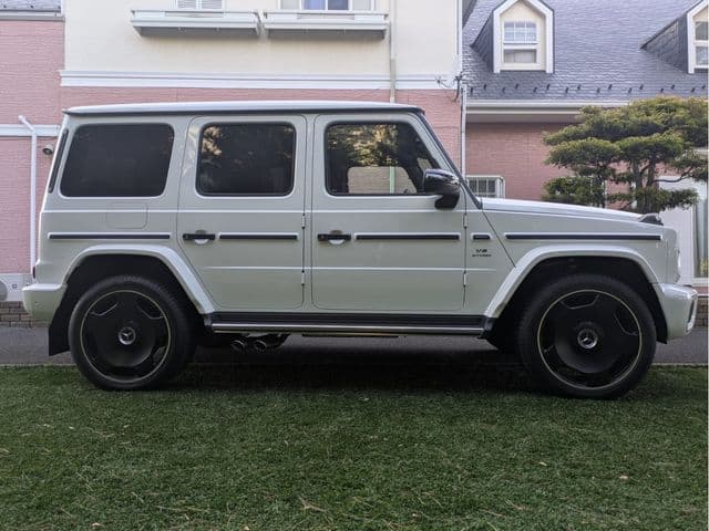 Car thumbnail 4