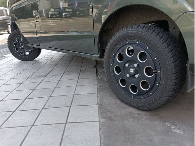 Car thumbnail 4