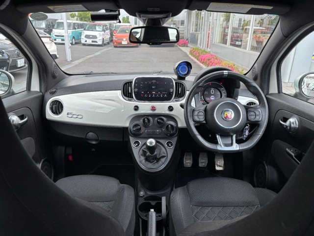 Car thumbnail 3