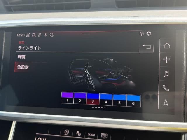 Car thumbnail 4