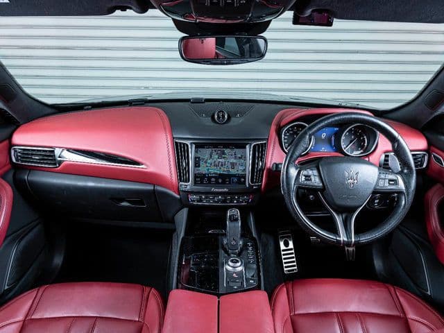 Car thumbnail 4