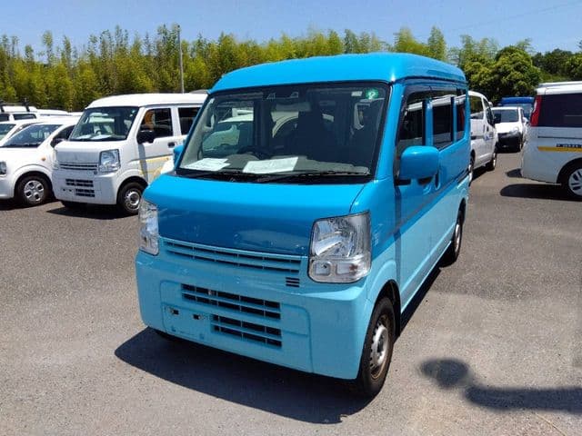 NISSAN