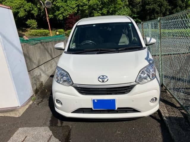 Car image 1