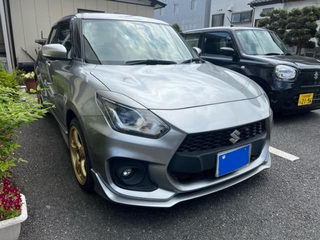 Car image 1