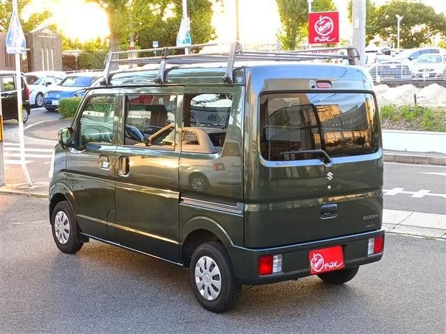 Car thumbnail 4