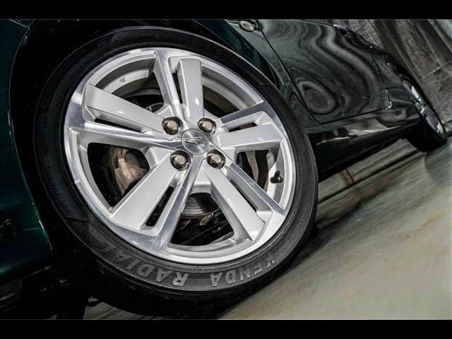 Car thumbnail 4