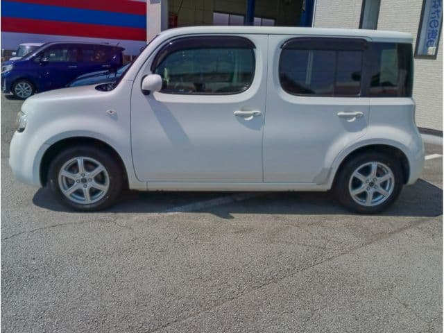 Car thumbnail 4