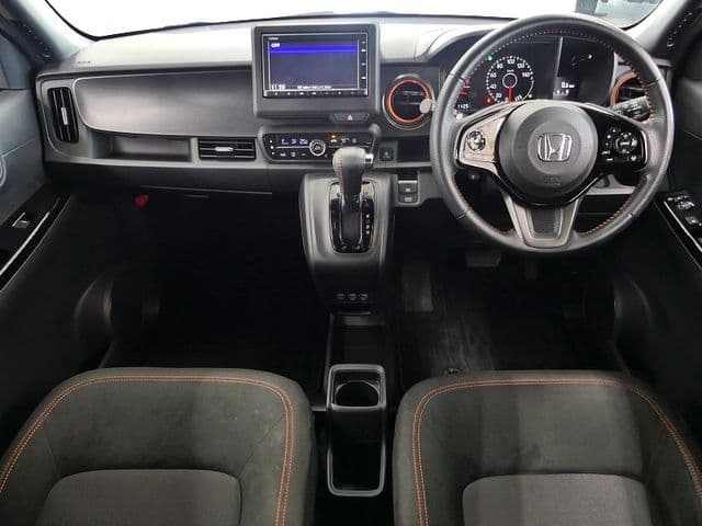 Car thumbnail 3