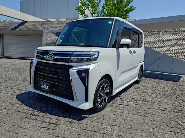 Car image 1