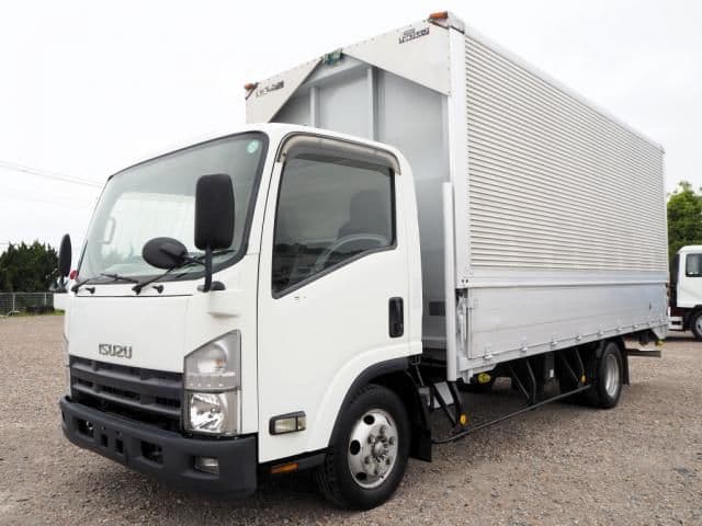 ISUZU