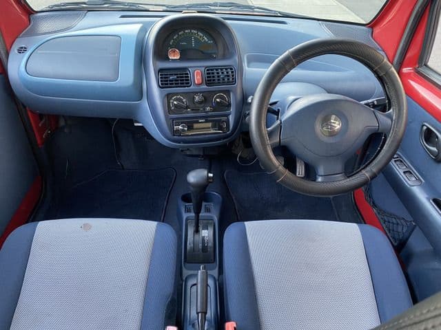 Car thumbnail 3