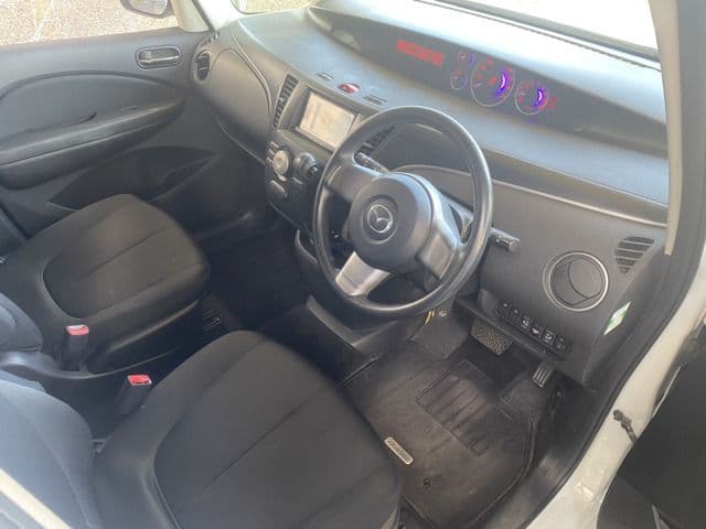 Car thumbnail 3